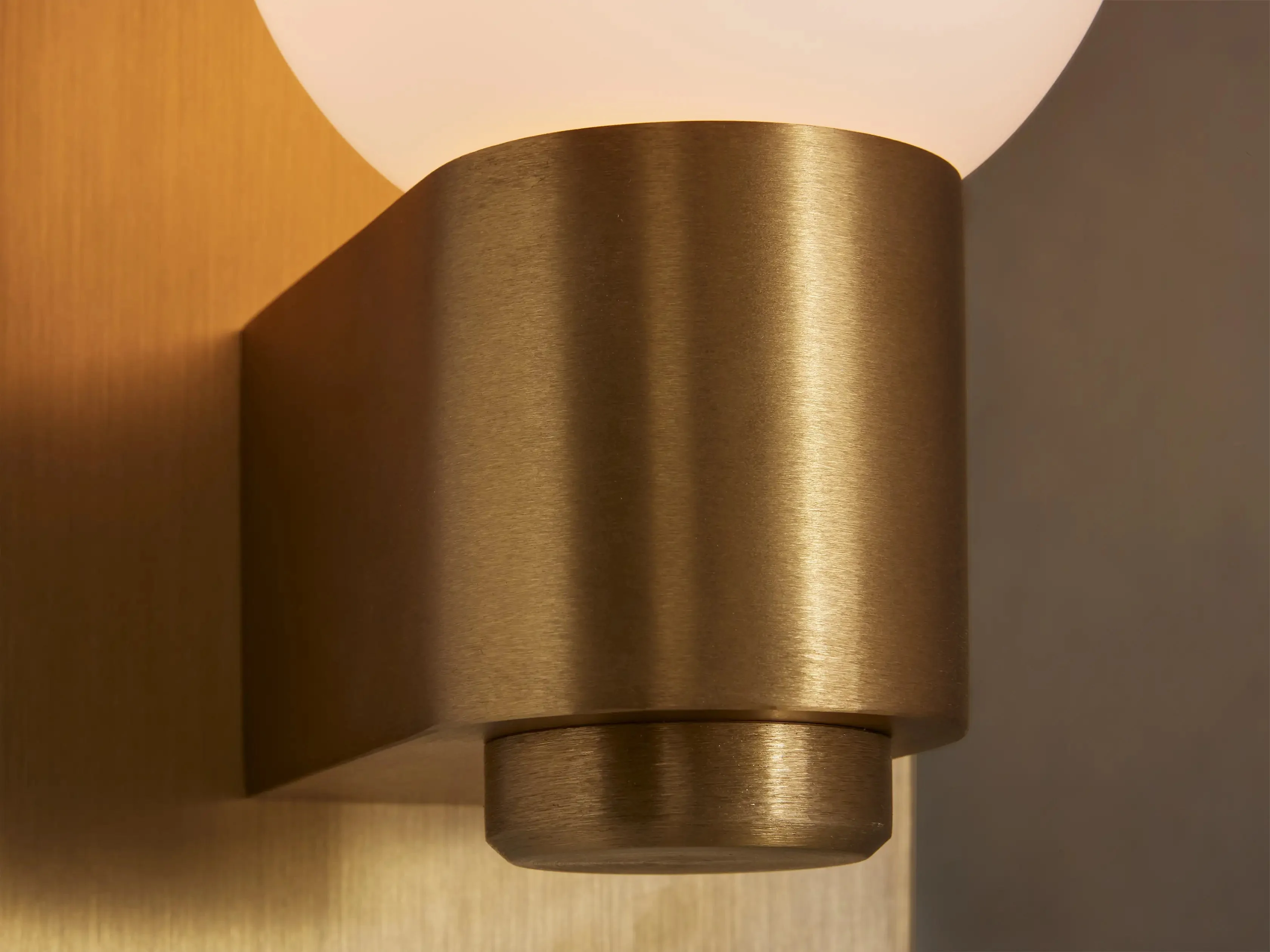 Vayson Sconce - Image 4